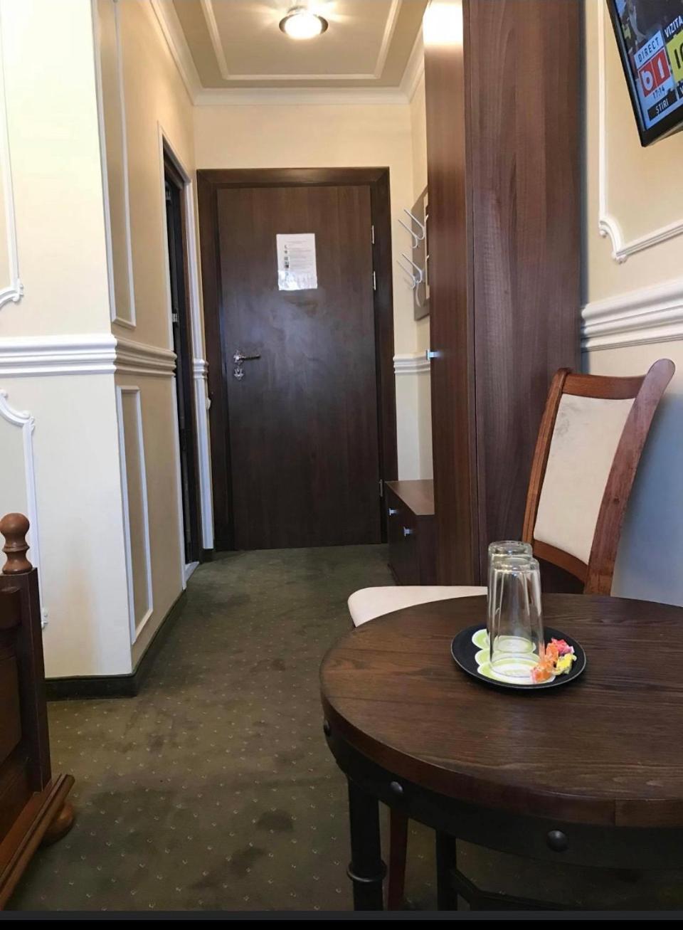 Hotel Parc Tecuci Zewnętrze zdjęcie