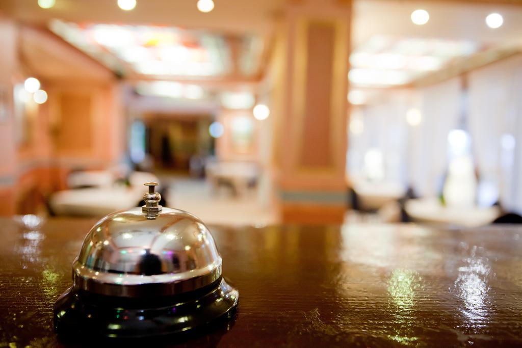Hotel Parc Tecuci Zewnętrze zdjęcie